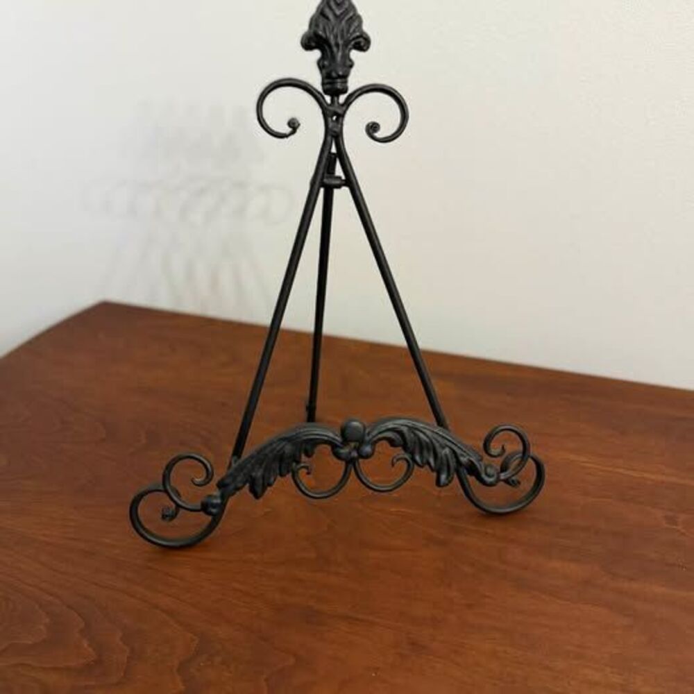 Black Wrought Iron Decorative Tabletop Easel